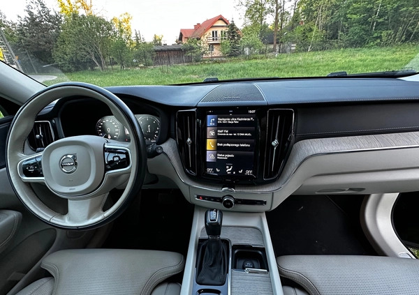 Volvo XC 60 cena 126500 przebieg: 144167, rok produkcji 2018 z Leśnica małe 191